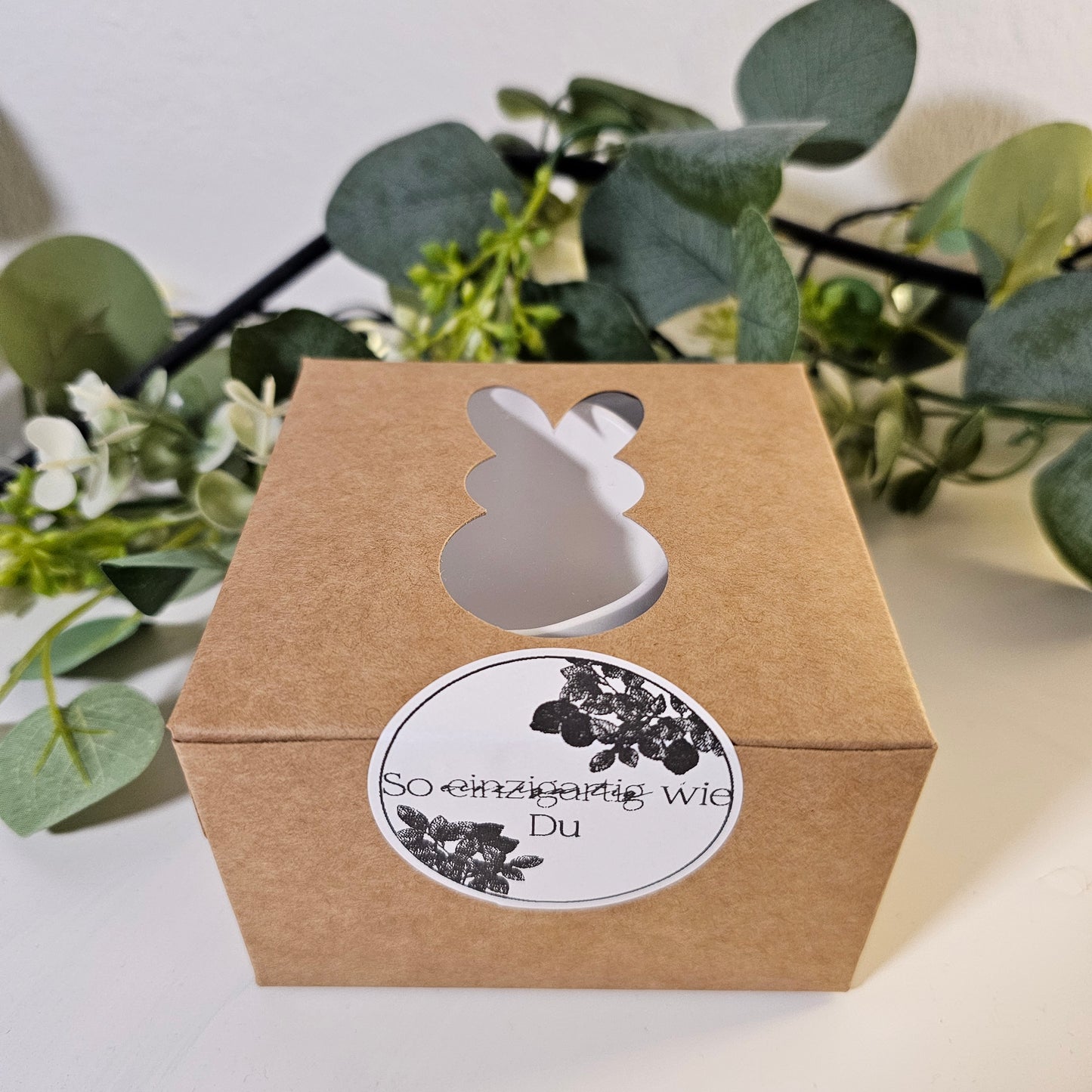 Kleine Geschenkbox (Ei Schale & Hasen)